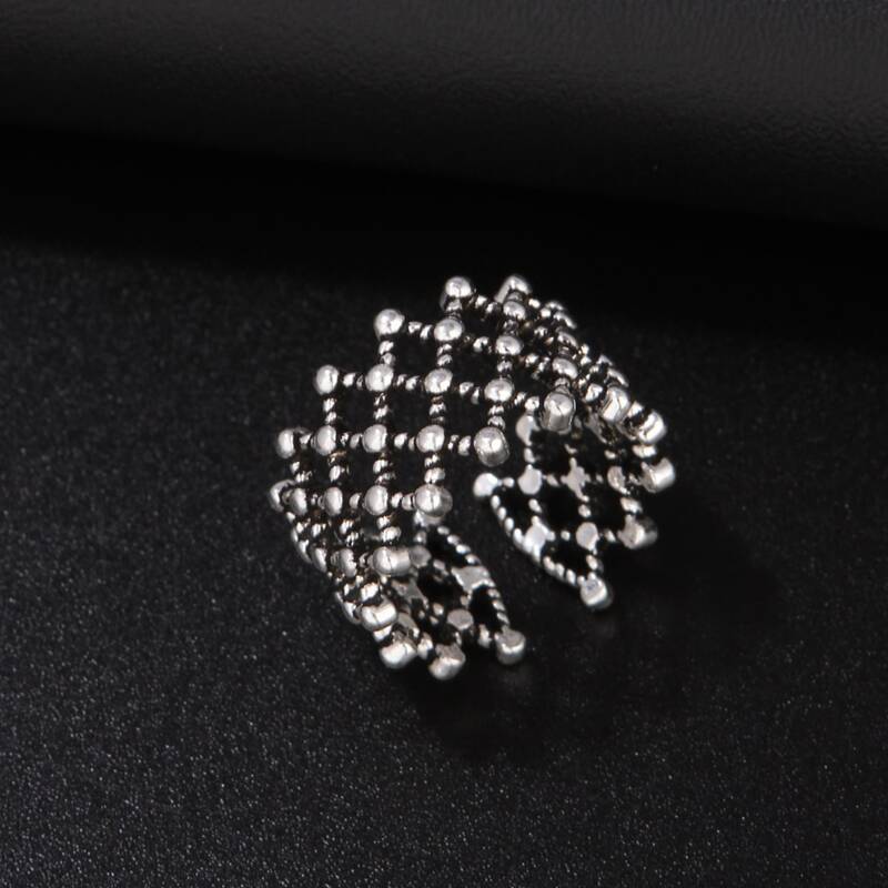 

Guys Hollow Out Ring, Antique silver
