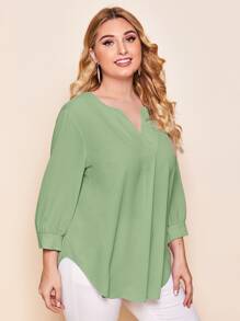 SHEIN LUNE Plus Notched Neck Curved Hem Top - Mint Green - View 1