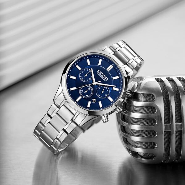

Men Triple Dial Date Quartz Watch
