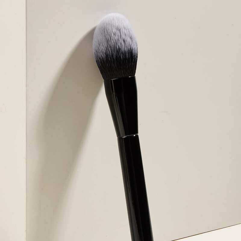 

1pc Foundation Brush, Black