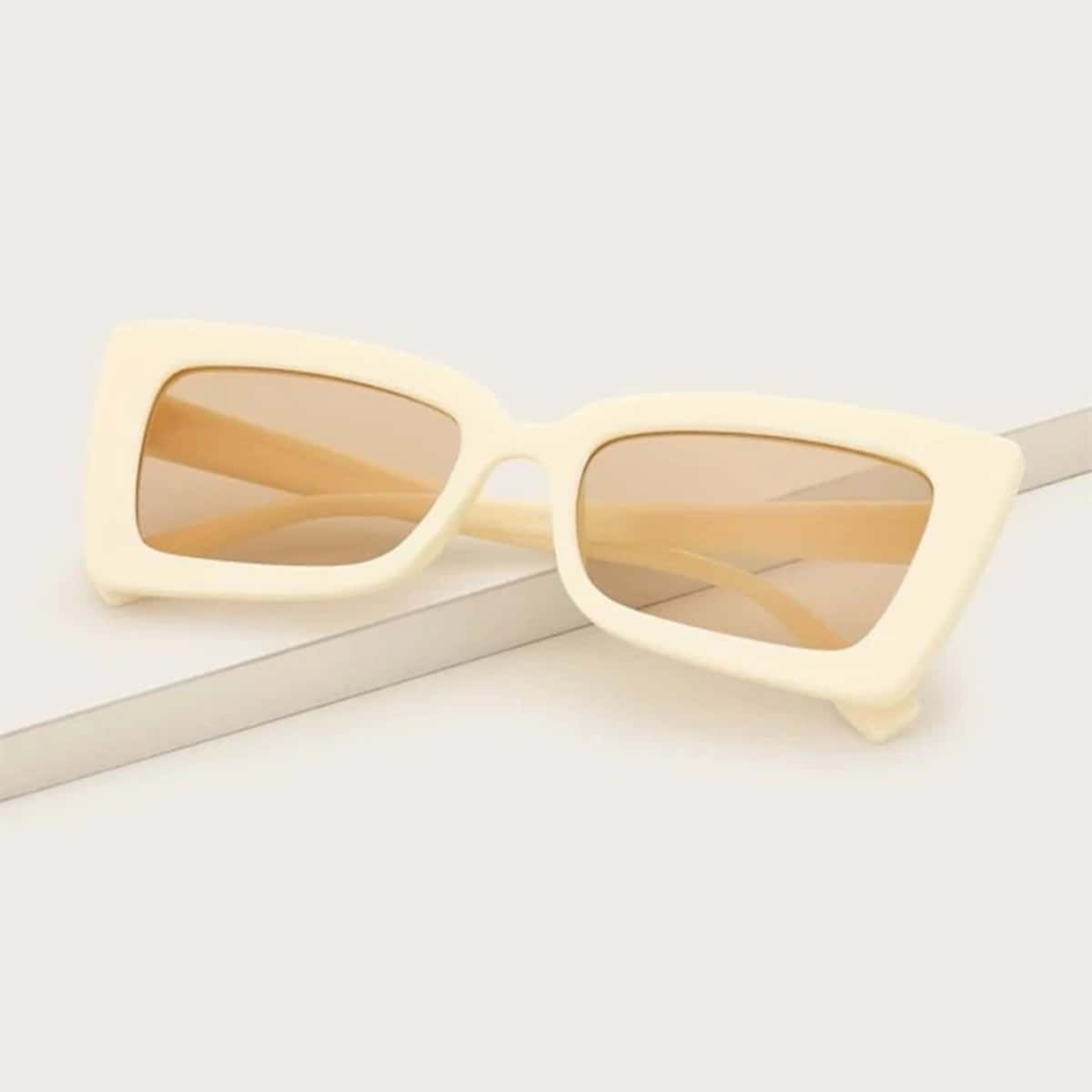 

Cat Eye Frame Sunglasses