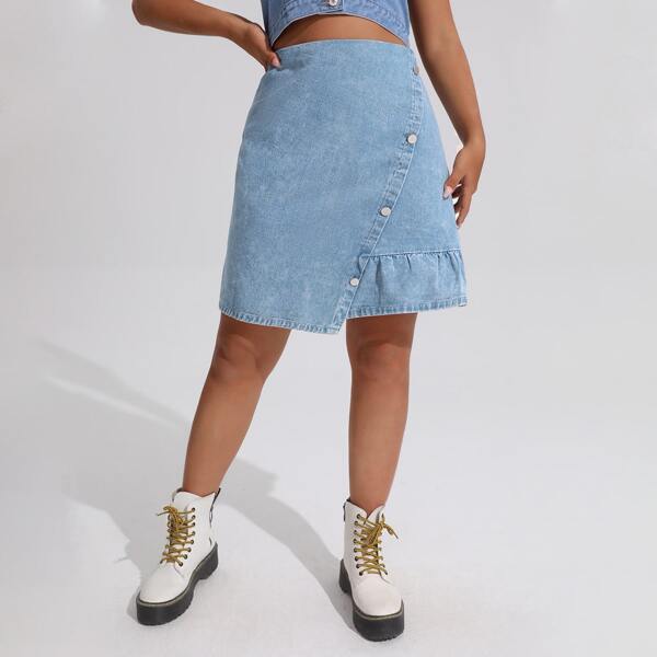 

Plus Ruffle Hem Denim Skirt, Light wash