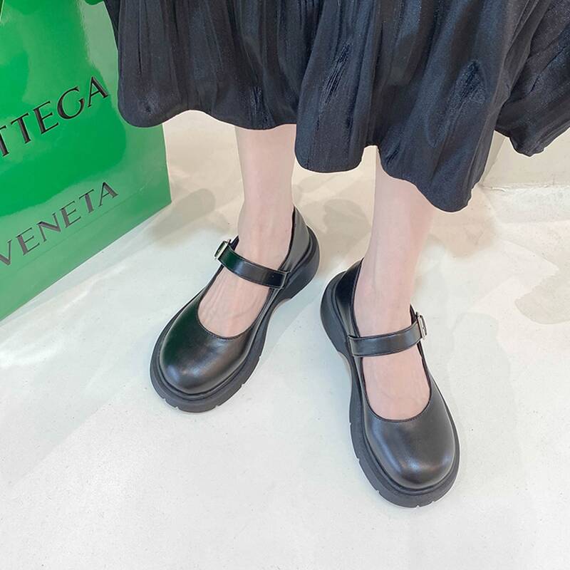 

Chunky Heeled Mary Jane Pumps, Black