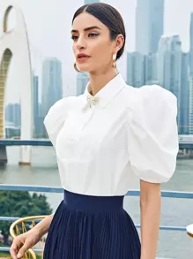 Modelyn Top corto con lazo delantero con botón medio de manga farol - Blanco - Ver 4