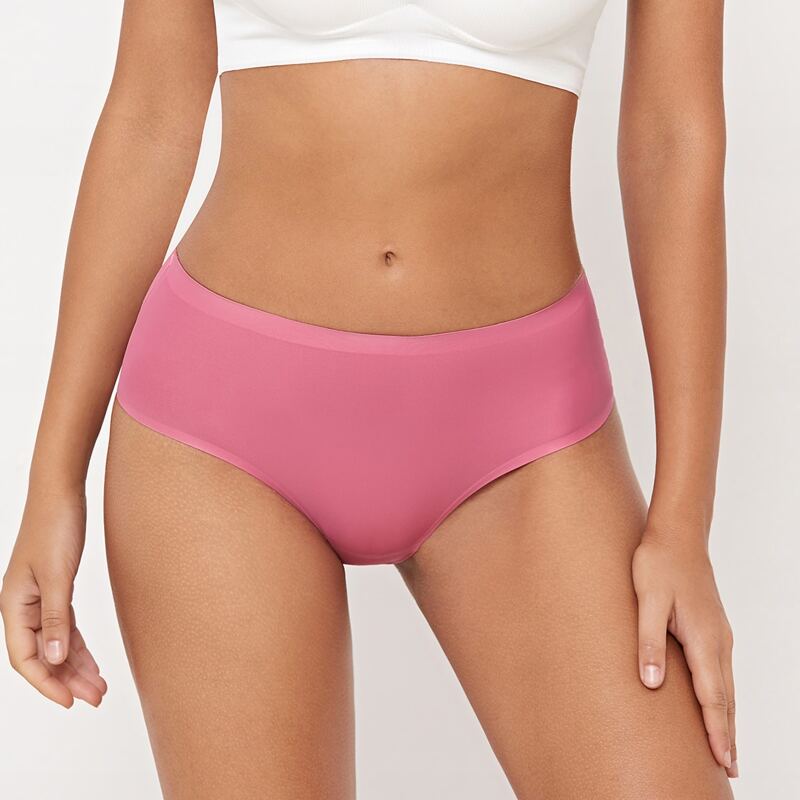 

Solid Seamless Panty, Pink