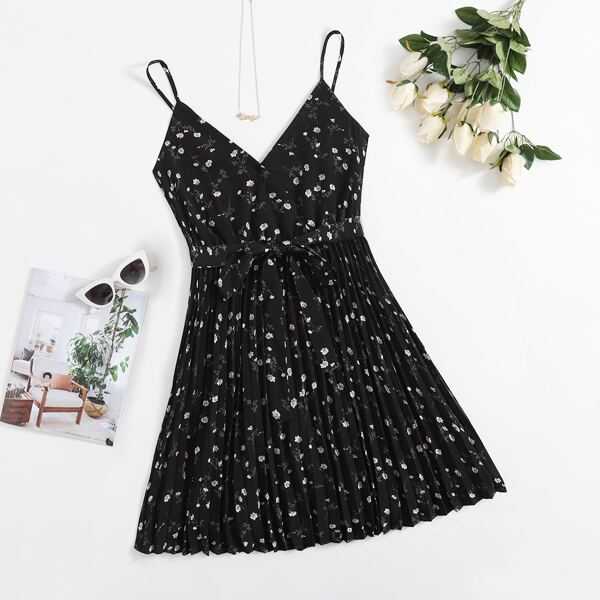 

Plus Self Belted Ditsy Floral Pleated Cami Dress, Black