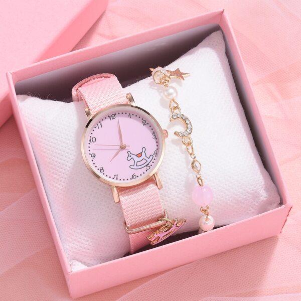 

1pc Kids Trojan Horse Pattern Dial Quartz Watch With 1pc Bracelet