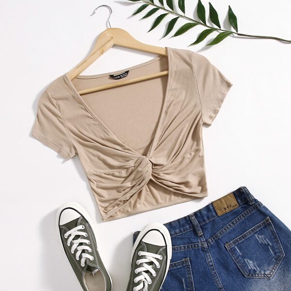 

Plunging Neck Twist Front Tee, Khaki