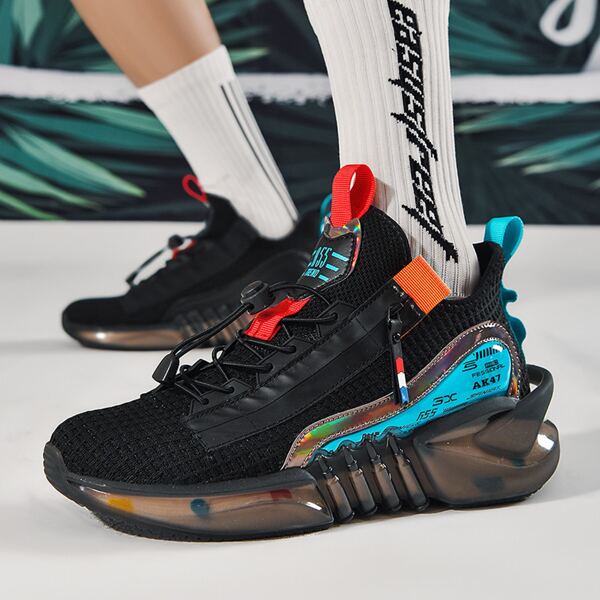 

Men Letter Graphic Lace Up Front Sneakers, Black
