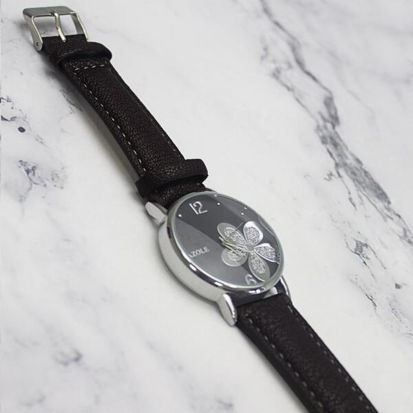 

Flower Pattern Dial Quartz Watch