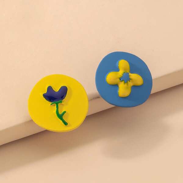 

Flower Decor Stud Earrings, Multicolor