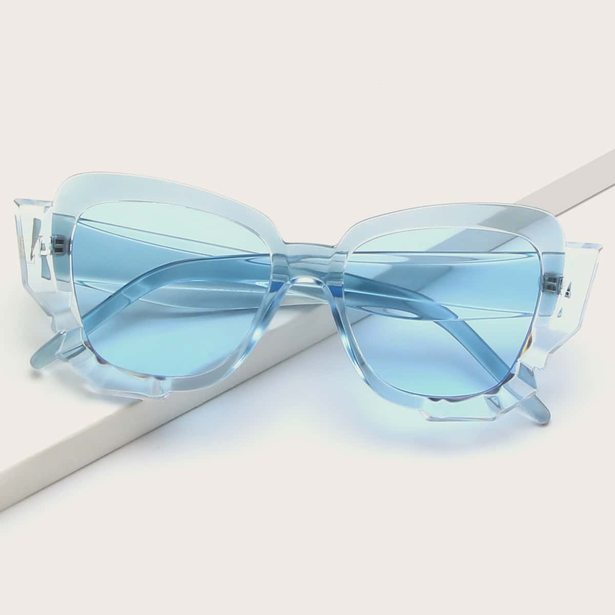 

Cat Eye Sunglasses