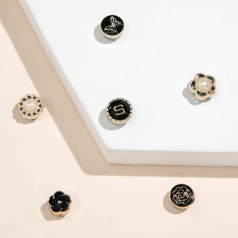 

6pcs Magnetic Design Scarf Buckle, Multicolor