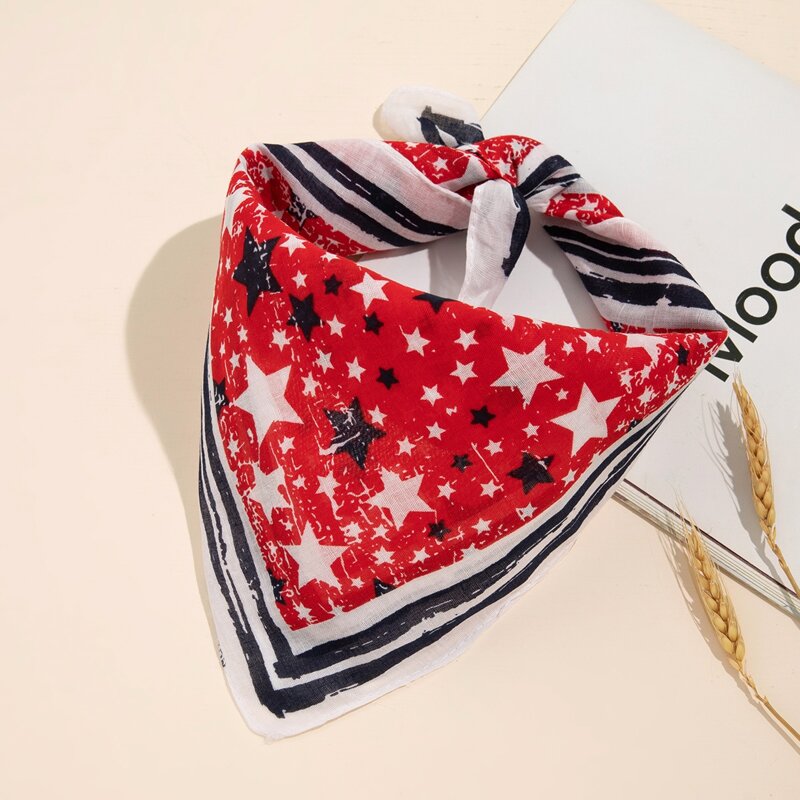 

Star Print Bandana, Multicolor