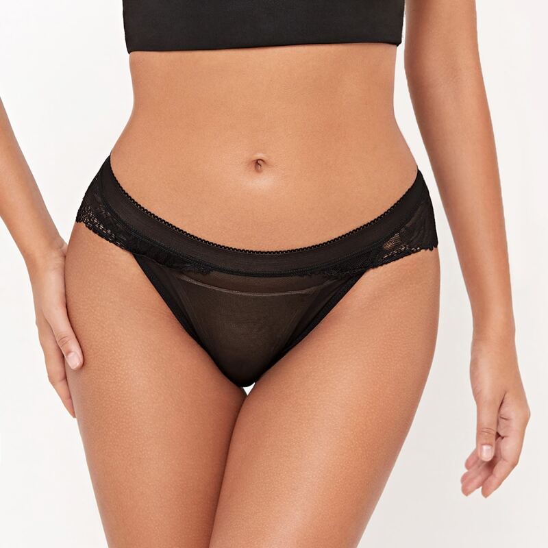 

Contrast Floral Lace Panty, Black