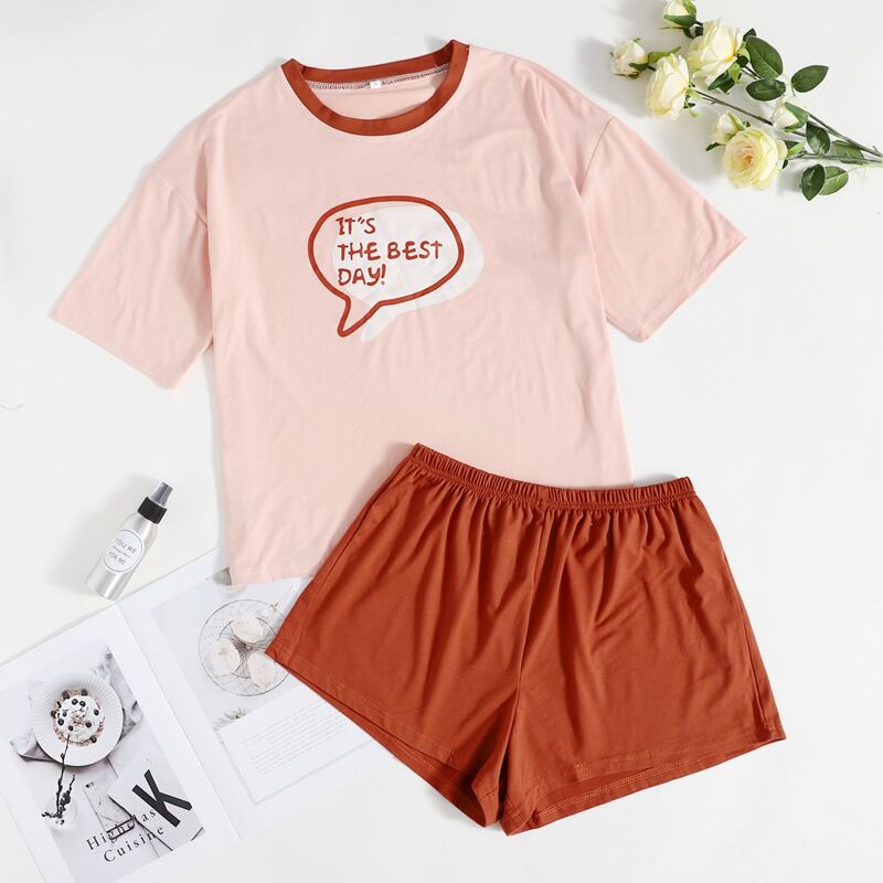 

Slogan Graphic Tee With Shorts Pajama Set, Multicolor