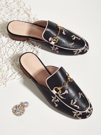 Mocasines con bordado floral de otoño/invierno, zapatos planos de mujer con bordado de flores negras de moda y estampado metálico puro para el Día de San Valentín