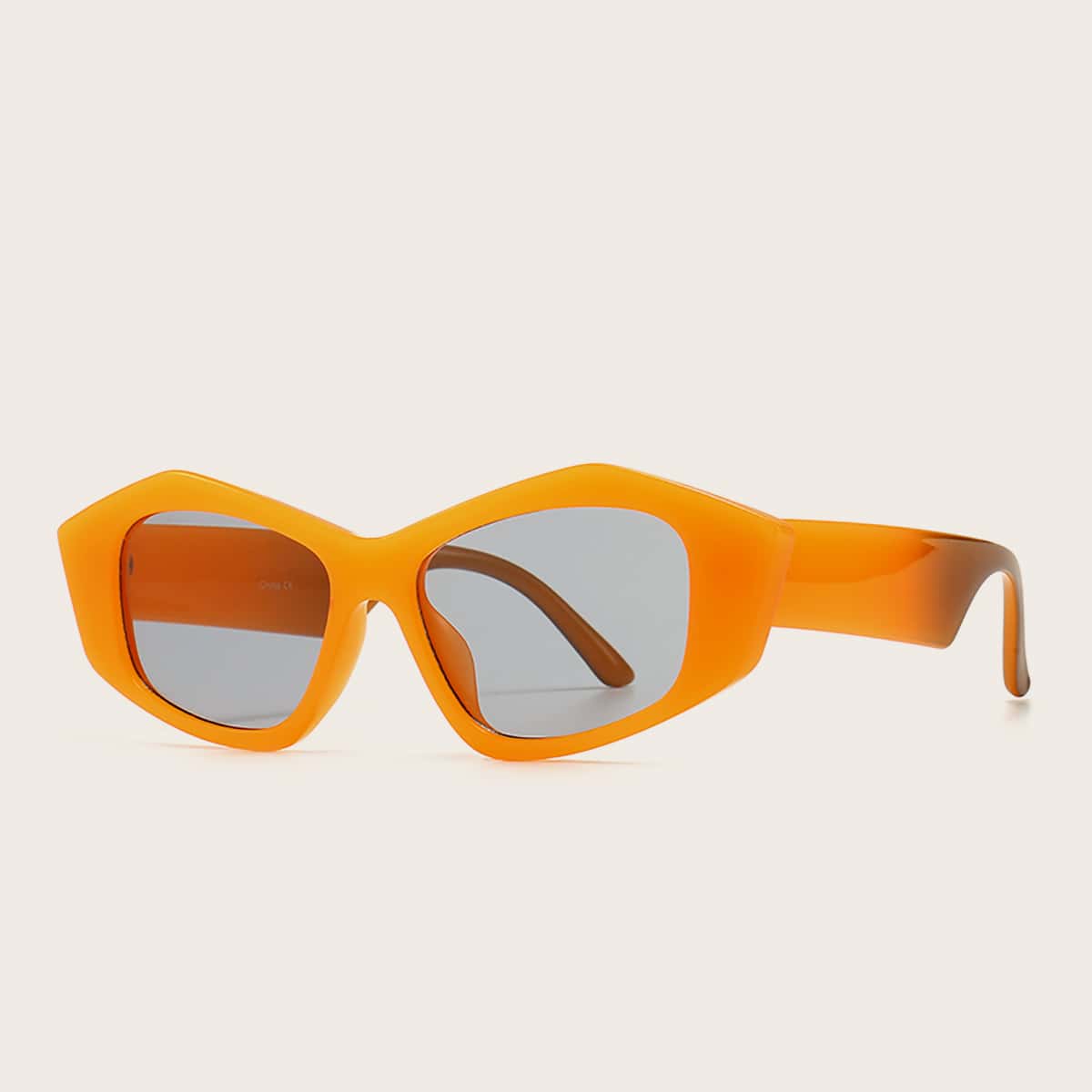 

Irregular Frame Sunglasses