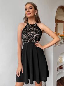 Lace Detail Solid Dress - Black - View 3