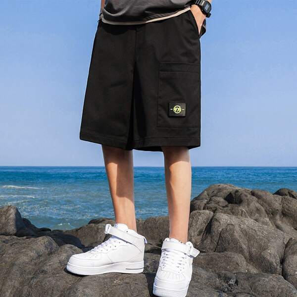 

Men Letter Patched Shorts, Black