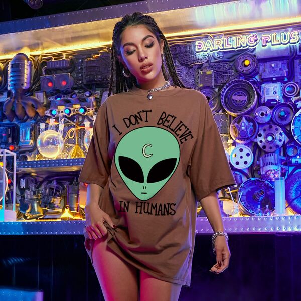 

Slogan And Alien Print Oversized Tee, Coffee brown