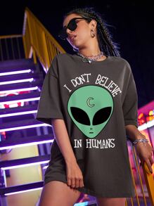 Camiseta amplia con estampado de extraterrestre y letra - Gris Oscuro - Ver 4