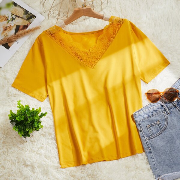 

Plus Contrast Lace V-neck Tee, Yellow