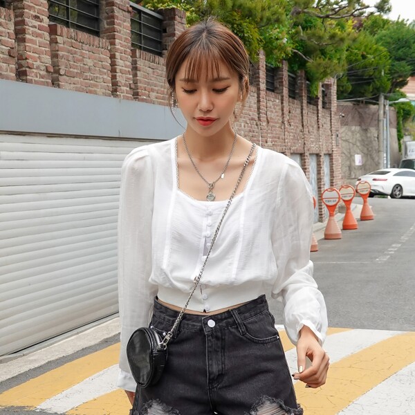 

Square Neck Flounce Sleeve Blouse, White