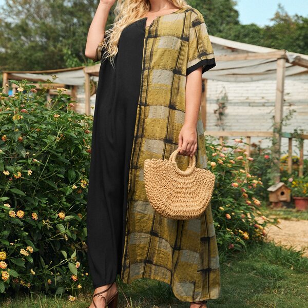

Plus Two Tone Notched Neck Maxi Dress, Multicolor