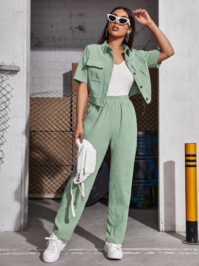 Mulvari 燈芯絨翻蓋口袋襯衫和褲子