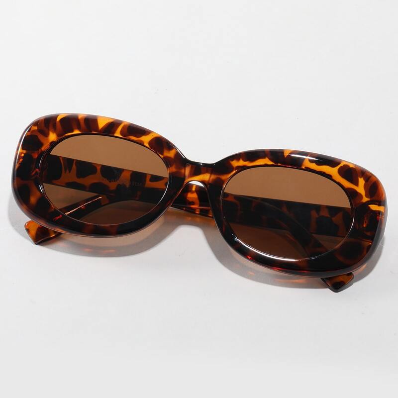 

Tortoiseshell Pattern Sunglasses, Brown