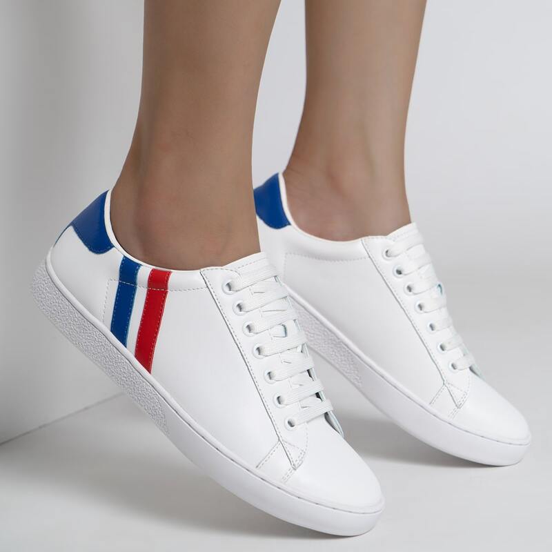 

Lace-up Front Skate Shoes, White
