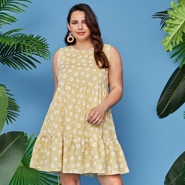 

Plus Flounce Hem Buffalo Plaid and Daisy Dress, Multicolor