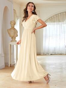 Abito chiffon con pizzo