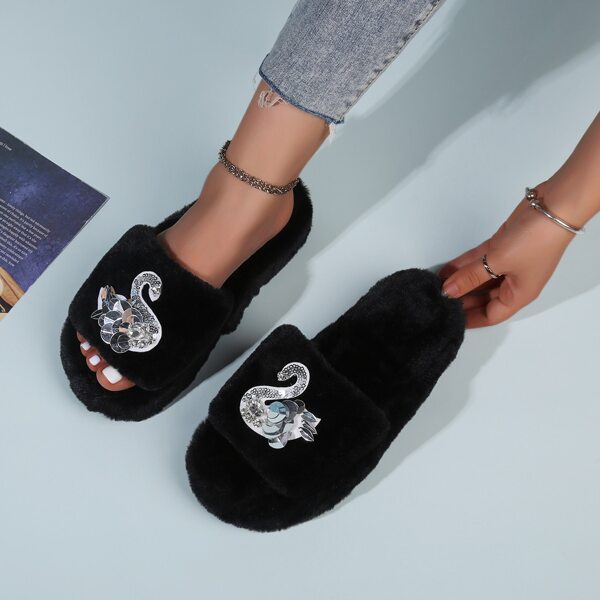 

Swan Patch Fluffy Slippers, Black
