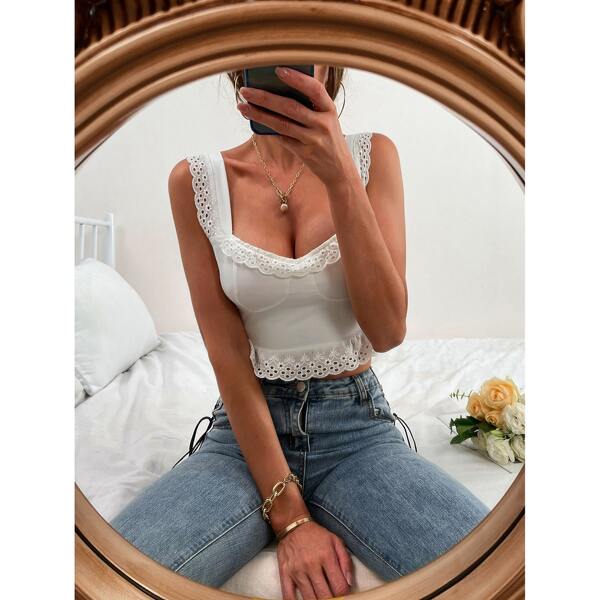 

Schiffy Trim Solid Crop Top, White