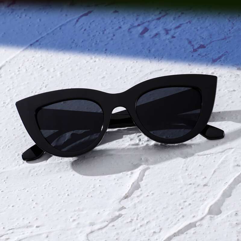 

Cat Eye Sunglasses