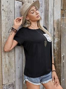 EMERY ROSE Contrast Lace Patch Pocket Tee - Black - View 3