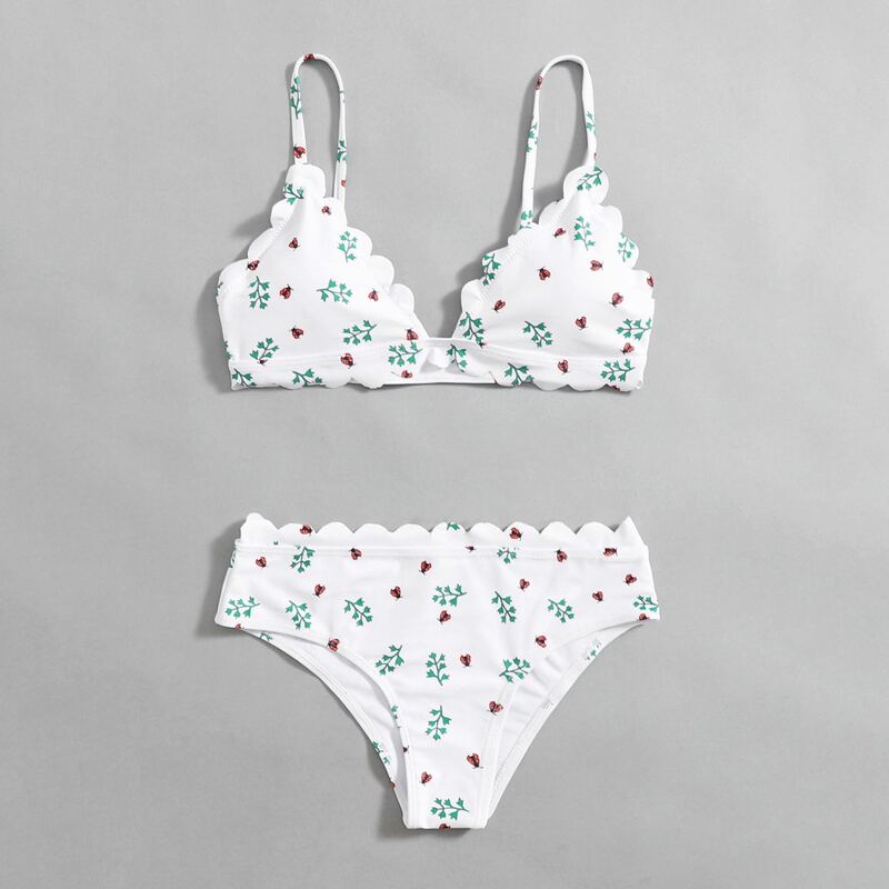 

Ladybug & Leaf Scallop Trim Bikini Swimsuit, White