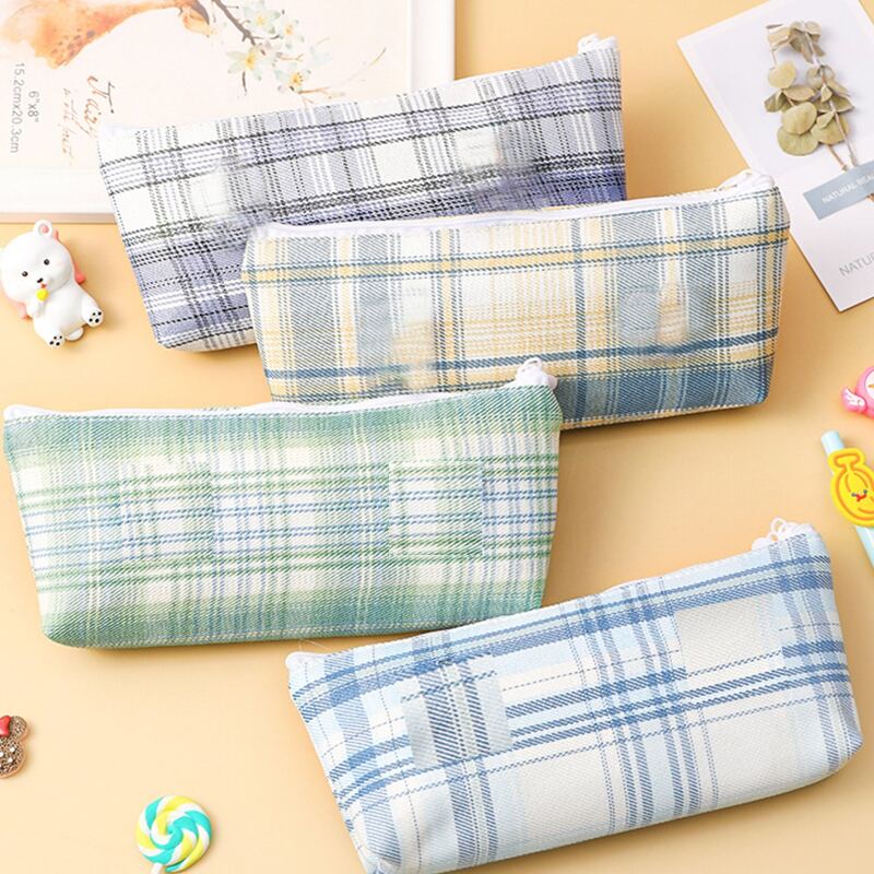 

1pc Plaid Pattern Random Pencil Bag, Multicolor