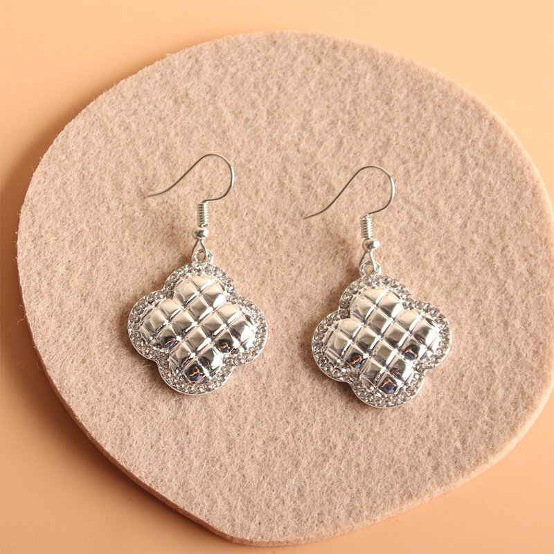 

Butterfly Clover Drop Earrings, Silver