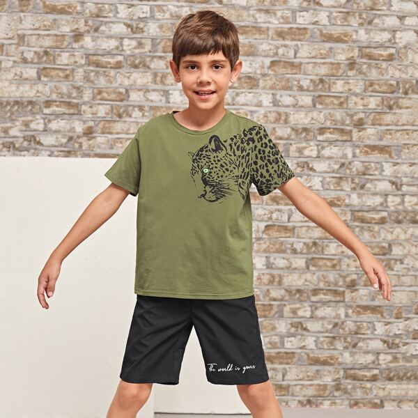 

Boys Leopard Print Top & Shorts Set, Multicolor