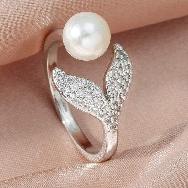 

Zircon Decor Ring, Silver