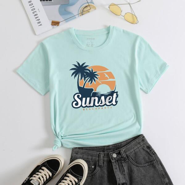 

Palm Tree & Letter Graphic Tee, Mint green