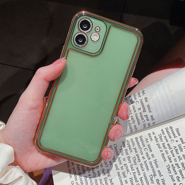 

Contrast Frame Clear Phone Case