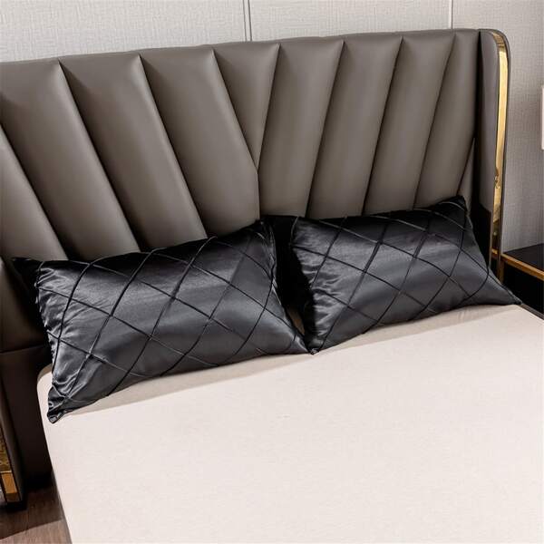 

1pair Solid Color Satin Pillowcase Without Filler, Black