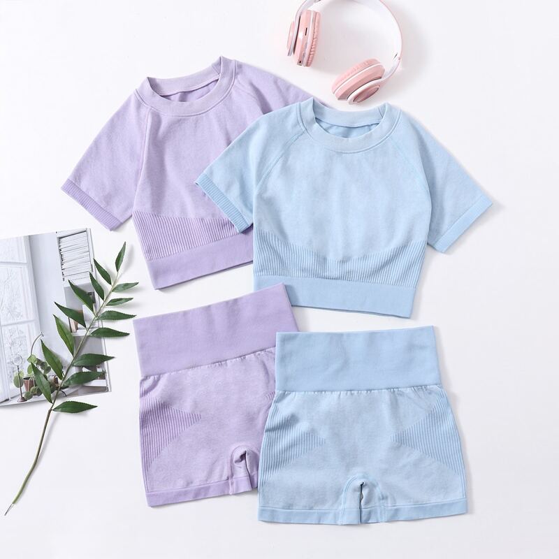 

Seamless Absorbs Sweat Raglan Sleeve 2 Sports Tee & 2 Shorts Set, Multicolor