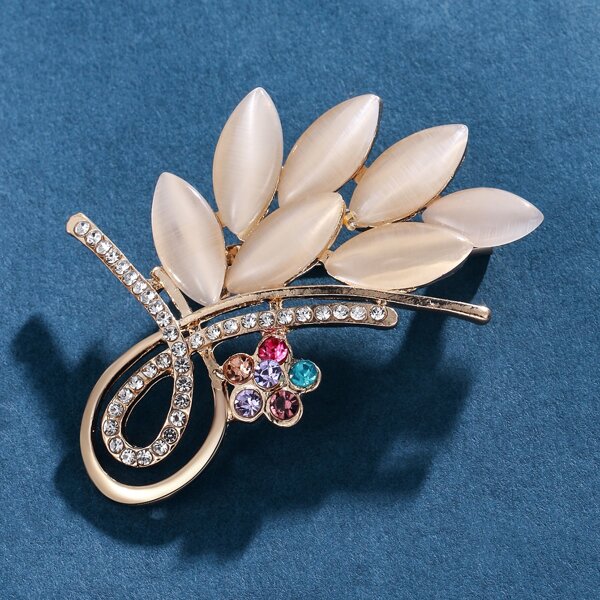 

Rhinestone Decor Brooch, Gold