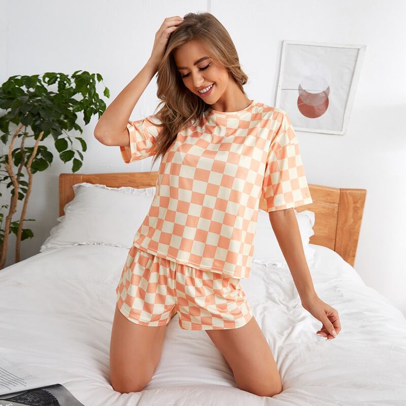 

Checkerboard Print Drop Shoulder PJ Set, Multicolor