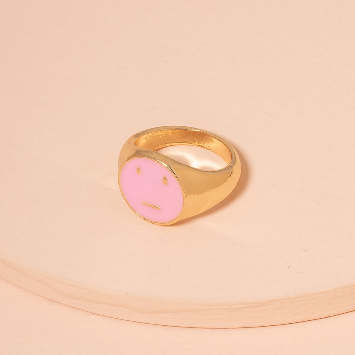 

Round Graphic Ring, Gold